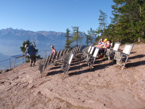 The Cinimatic Seats that give this location its name, Knottnkino.